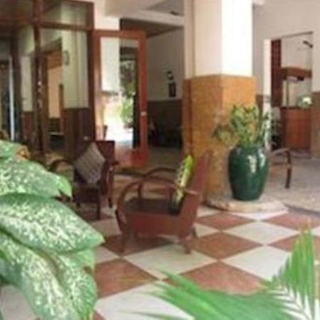 Kambuja Inn Phnom Penh Exterior foto